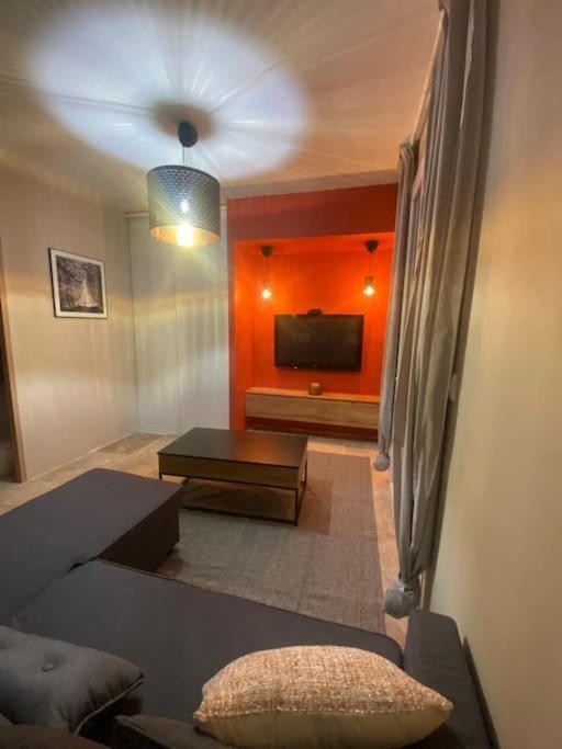 Апартаменти Loft Pied De Coline Au Calme Ginasservis Екстер'єр фото