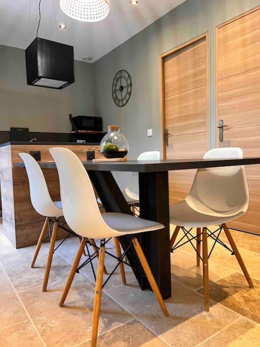 Апартаменти Loft Pied De Coline Au Calme Ginasservis Екстер'єр фото